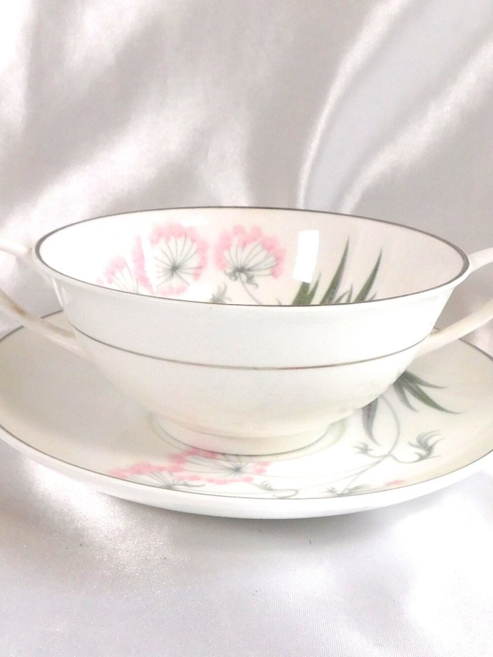 Shelley Two Handle Bullion Cup and Underplate in Pastoral # 25732